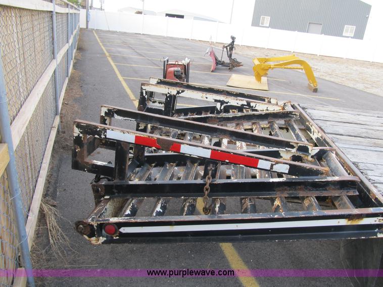 image for item F8890 1995 CZ Engineering CZ20KT flatbed trailer