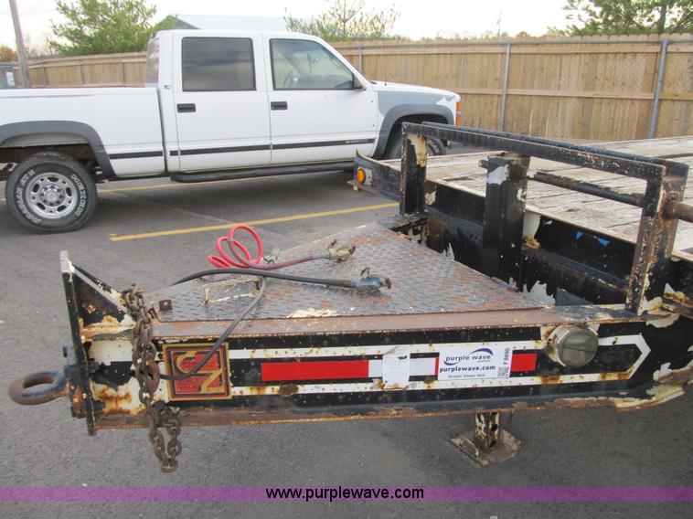 image for item F8890 1995 CZ Engineering CZ20KT flatbed trailer