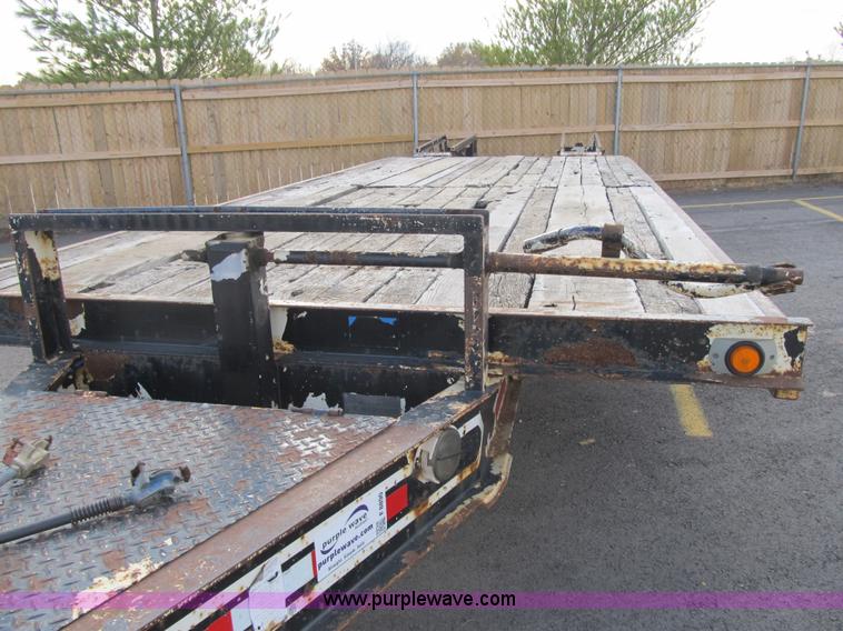 image for item F8890 1995 CZ Engineering CZ20KT flatbed trailer