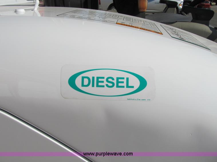 image for item F8892 2001 Bobcat 331D compact excavator