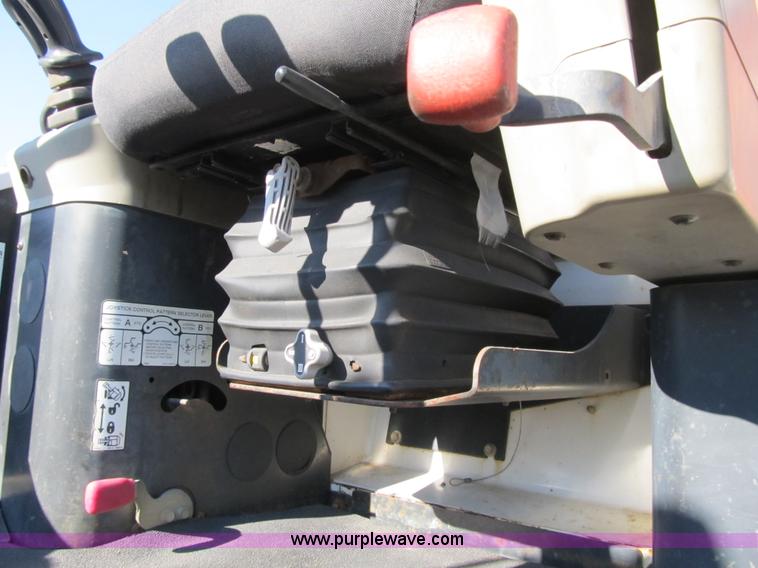 image for item F8892 2001 Bobcat 331D compact excavator