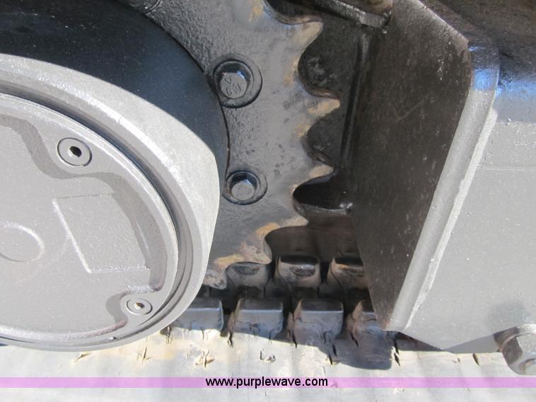 image for item F8892 2001 Bobcat 331D compact excavator