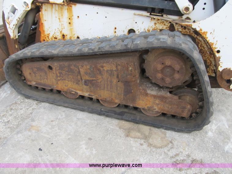 image for item F8905 2003 Bobcat T190 skid steer
