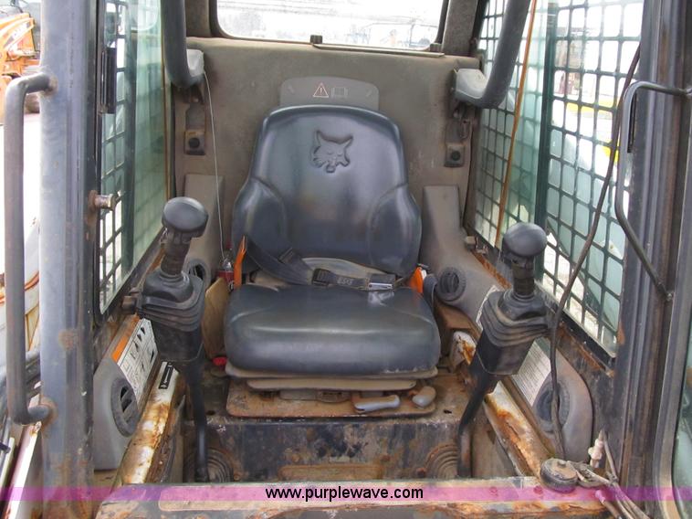 image for item F8905 2003 Bobcat T190 skid steer