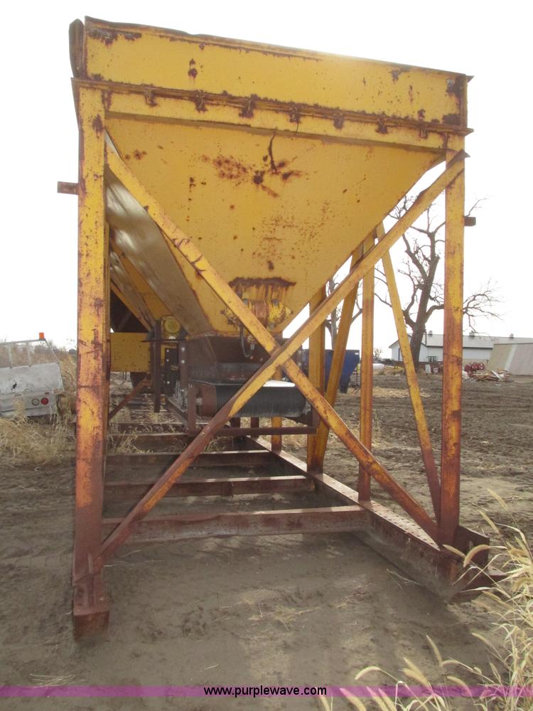 image for item G9865 Double bin aggregate hopper/feeder