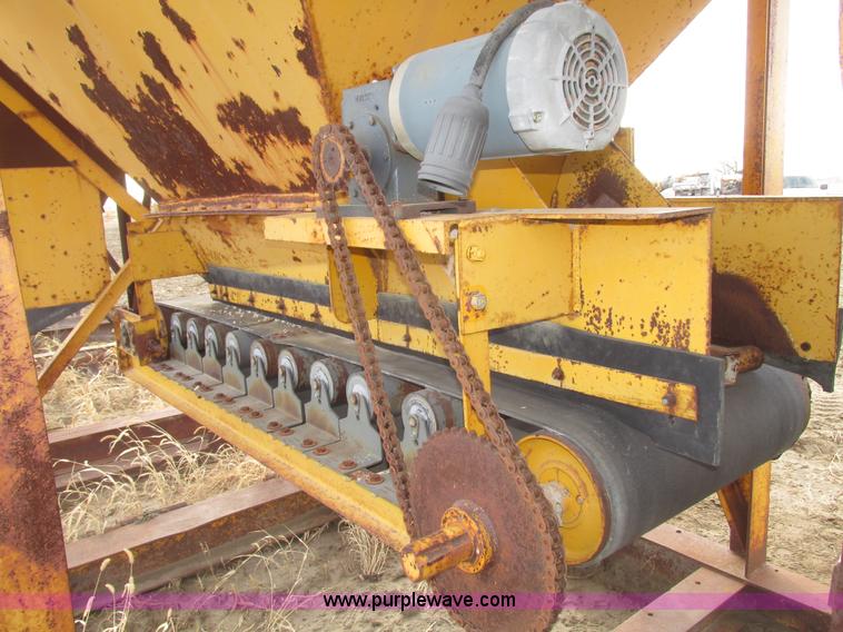 image for item G9865 Double bin aggregate hopper/feeder