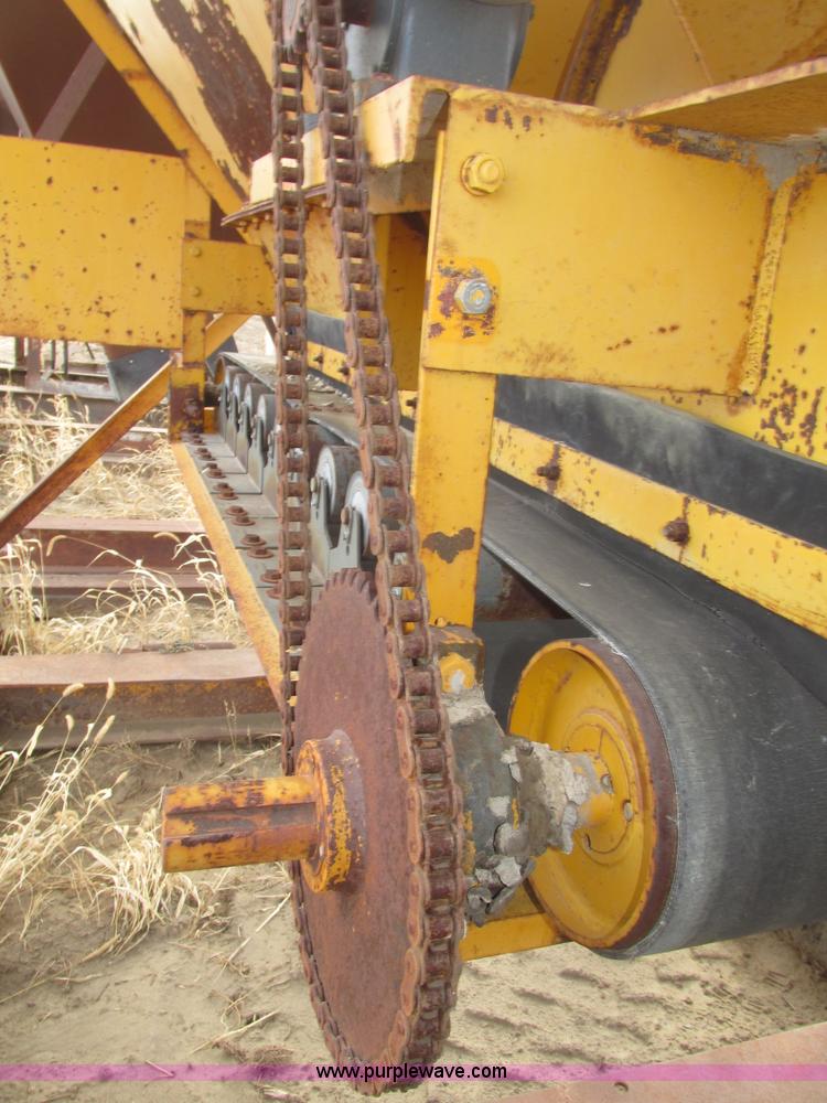 Double bin aggregate hopper/feeder in Modale, IA Item G9865 sold