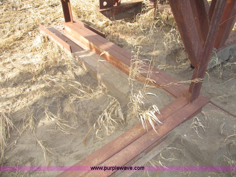 image for item G9867 Single bin aggregate hopper/feeder