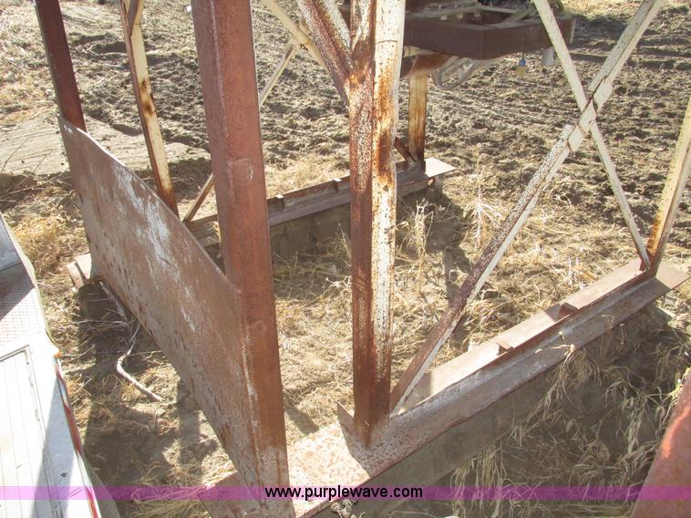 image for item G9868 Single bin aggregate hopper/feeder