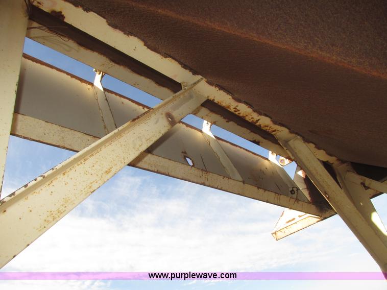 image for item G9868 Single bin aggregate hopper/feeder