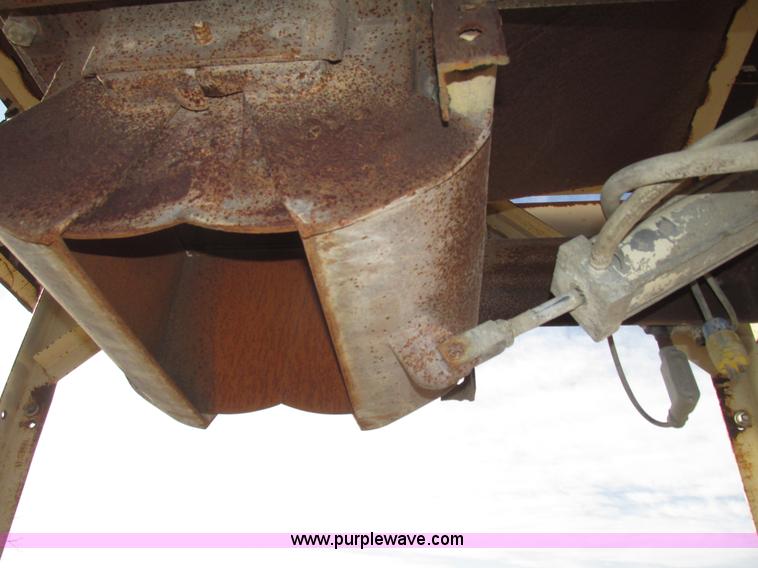 image for item G9868 Single bin aggregate hopper/feeder