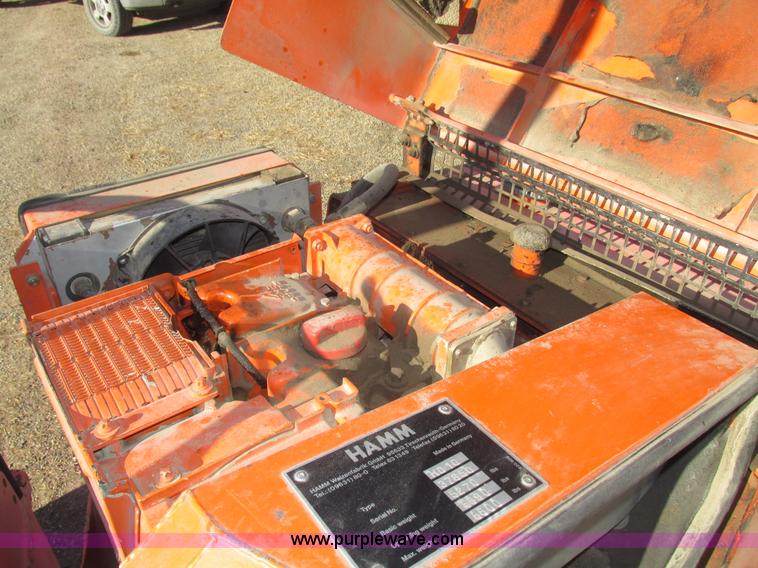 image for item G9870 1995 Hamm HD10 articulated double drum roller