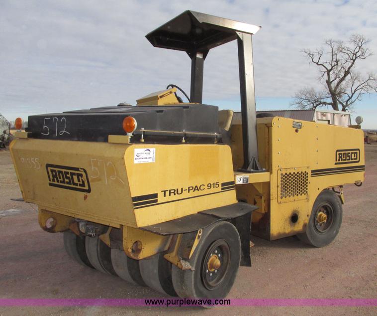 image for item G9871 2001 Rosco TRU-PAC 915 articulated pneumatic tire roller