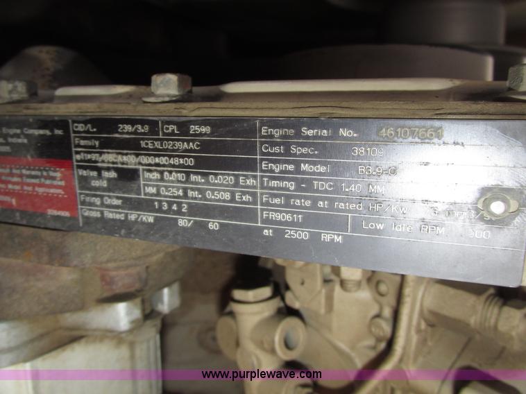 image for item G9871 2001 Rosco TRU-PAC 915 articulated pneumatic tire roller