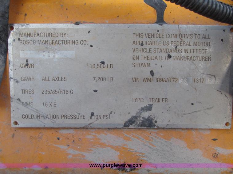 image for item G9872 2003 Rosco towable oil distributor