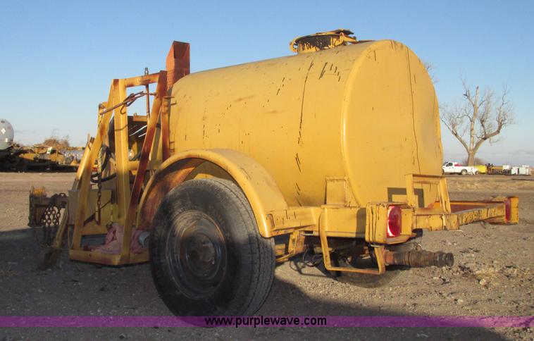 image for item G9874 2008 Tack wagon