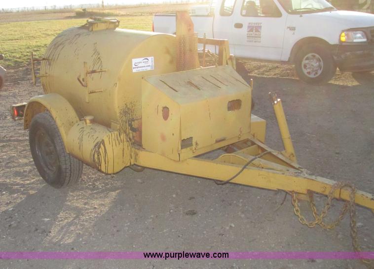 image for item G9874 2008 Tack wagon