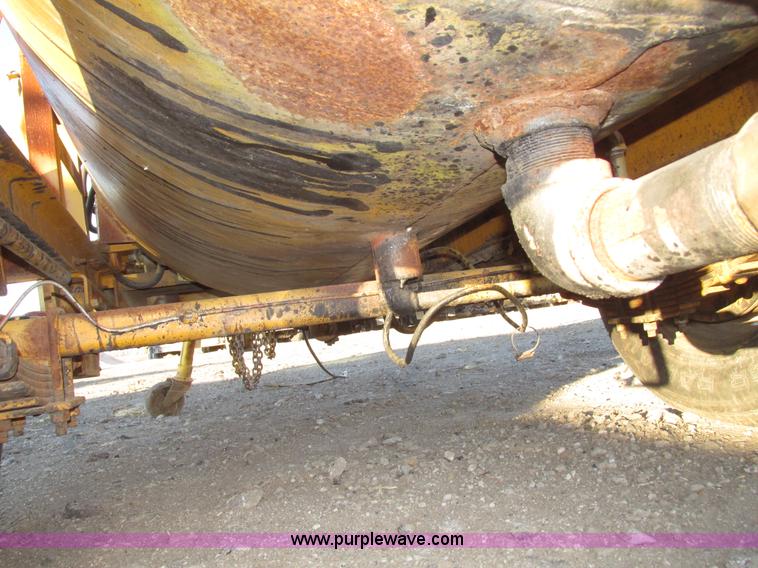 image for item G9874 2008 Tack wagon