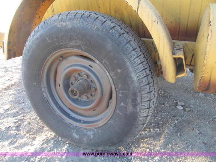 image for item G9874 2008 Tack wagon