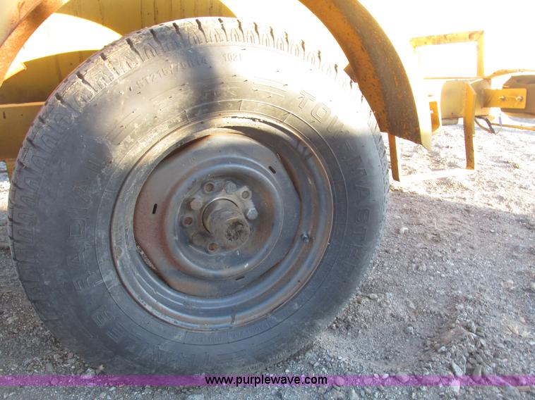 image for item G9874 2008 Tack wagon