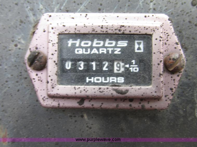 image for item G9878 Towable oil distributor