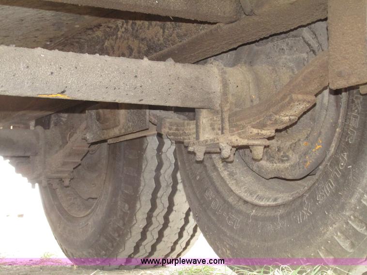 image for item G9878 Towable oil distributor