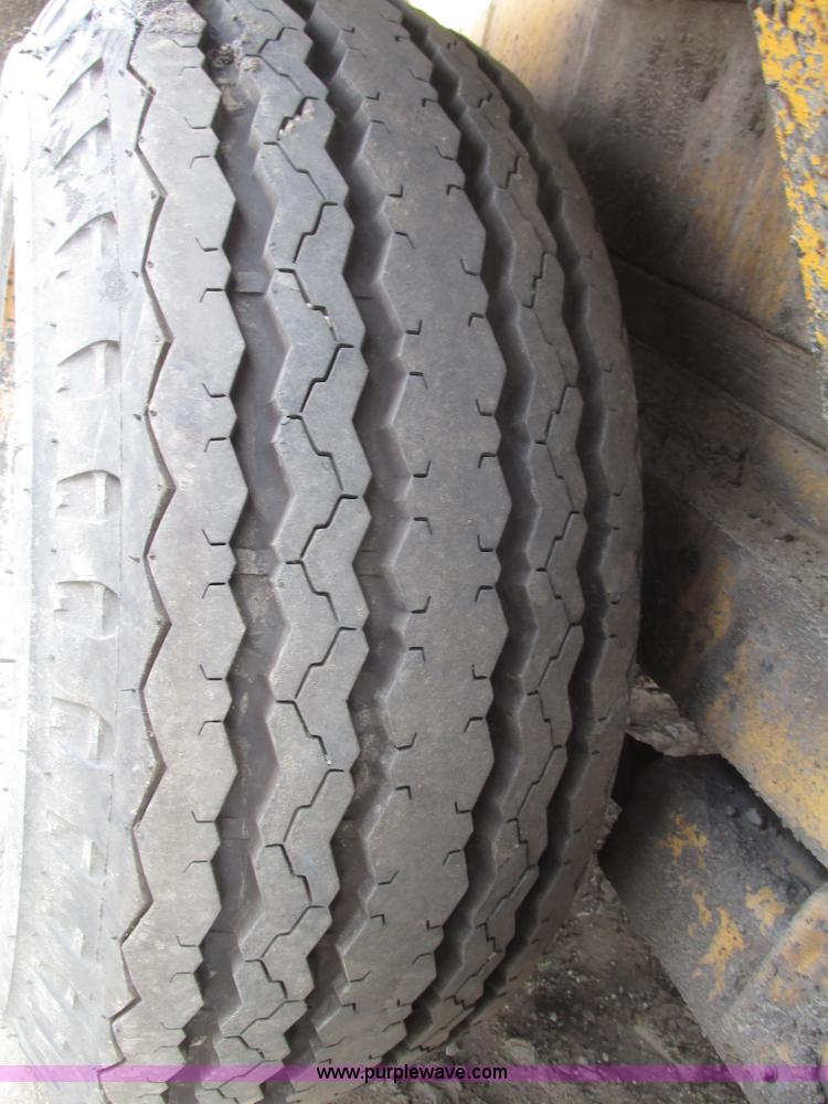 image for item G9878 Towable oil distributor