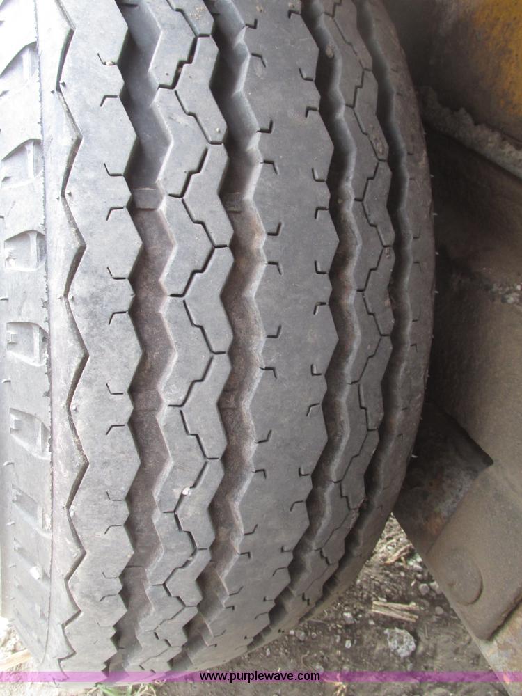 image for item G9878 Towable oil distributor