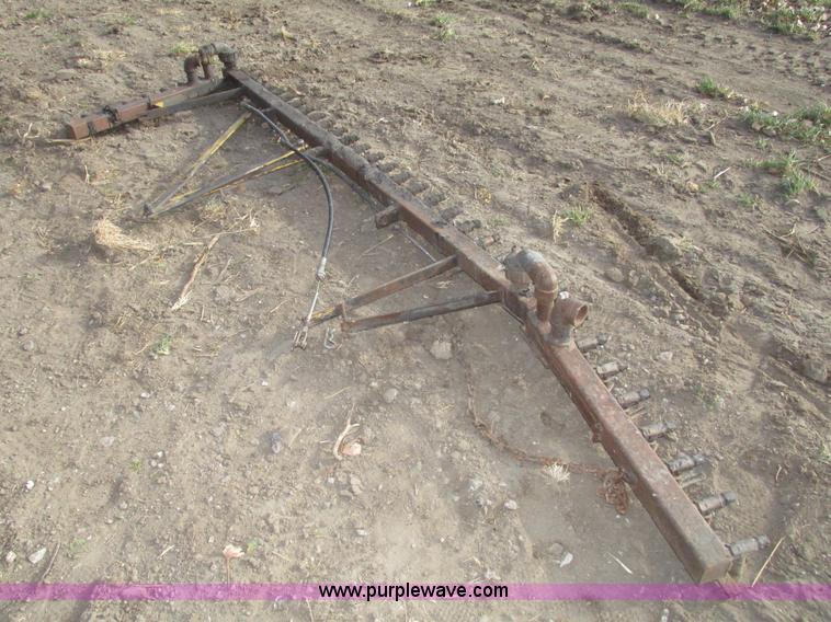 image for item G9878 Towable oil distributor