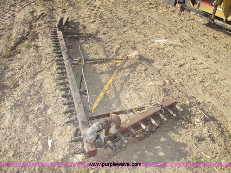 image for item G9878 Towable oil distributor