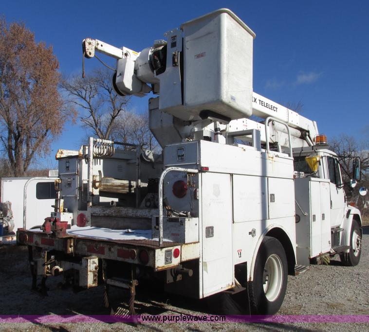 image for item G9890 2003 Terex Telelect Hi Ranger 460M truck boom