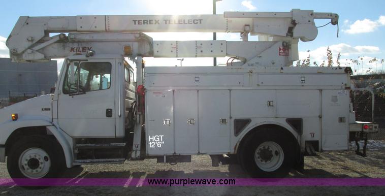 image for item G9890 2003 Terex Telelect Hi Ranger 460M truck boom