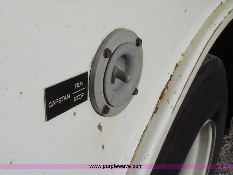 image for item G9890 2003 Terex Telelect Hi Ranger 460M truck boom