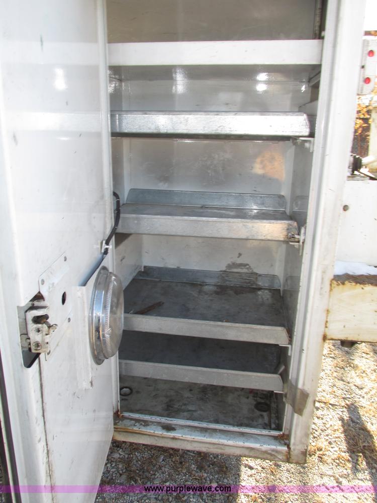 image for item G9890 2003 Terex Telelect Hi Ranger 460M truck boom