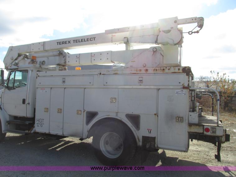 image for item G9891 2003 Terex Telelect Hi Range 460M truck boom
