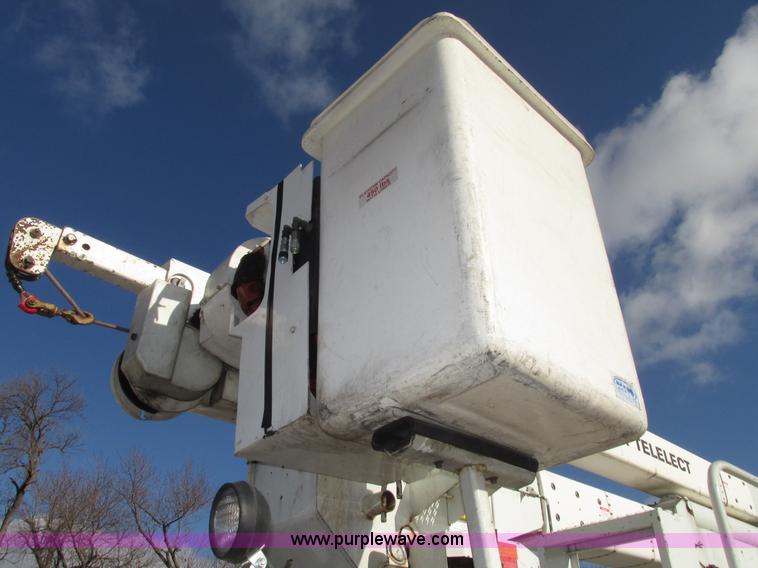 image for item G9891 2003 Terex Telelect Hi Range 460M truck boom