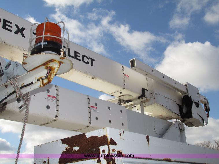 image for item G9891 2003 Terex Telelect Hi Range 460M truck boom