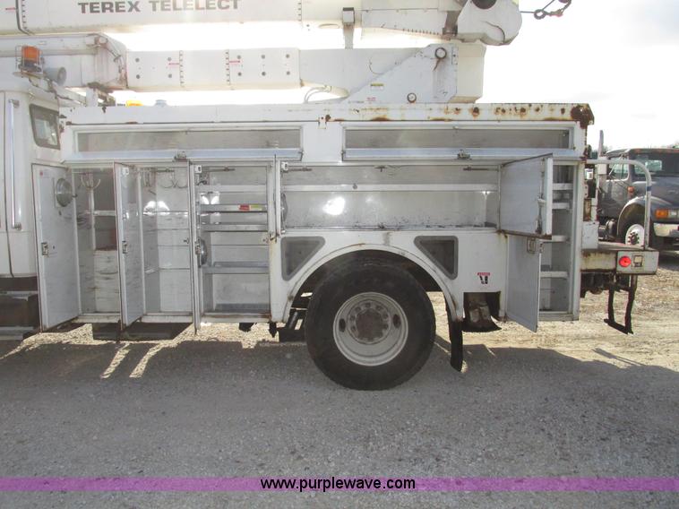 image for item G9891 2003 Terex Telelect Hi Range 460M truck boom