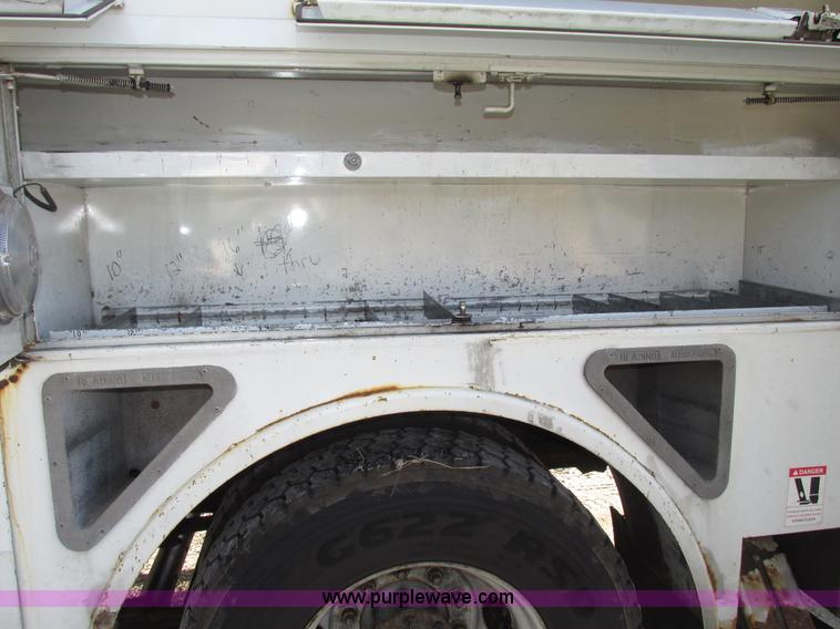 image for item G9891 2003 Terex Telelect Hi Range 460M truck boom