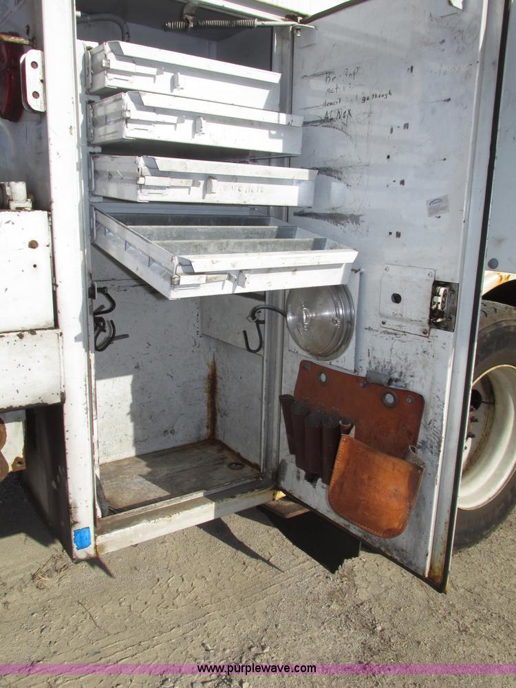 image for item G9891 2003 Terex Telelect Hi Range 460M truck boom