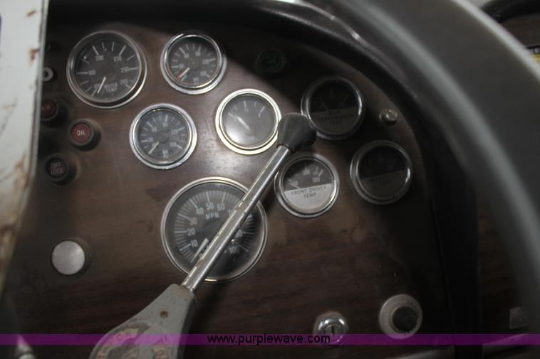 image for item H2016 1983 Peterbilt 359 dump truck