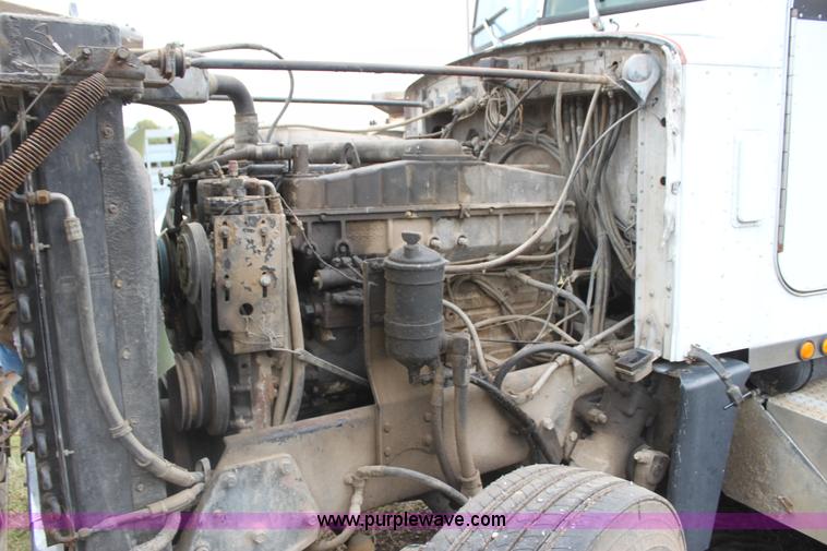 image for item H2016 1983 Peterbilt 359 dump truck