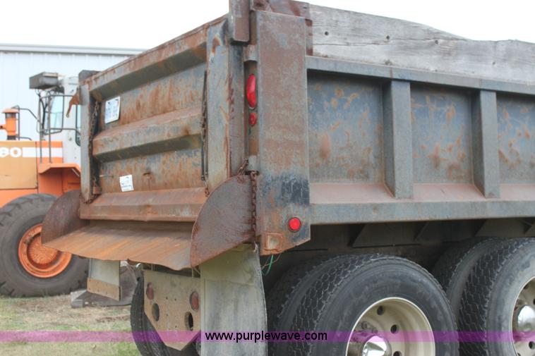 image for item H2016 1983 Peterbilt 359 dump truck