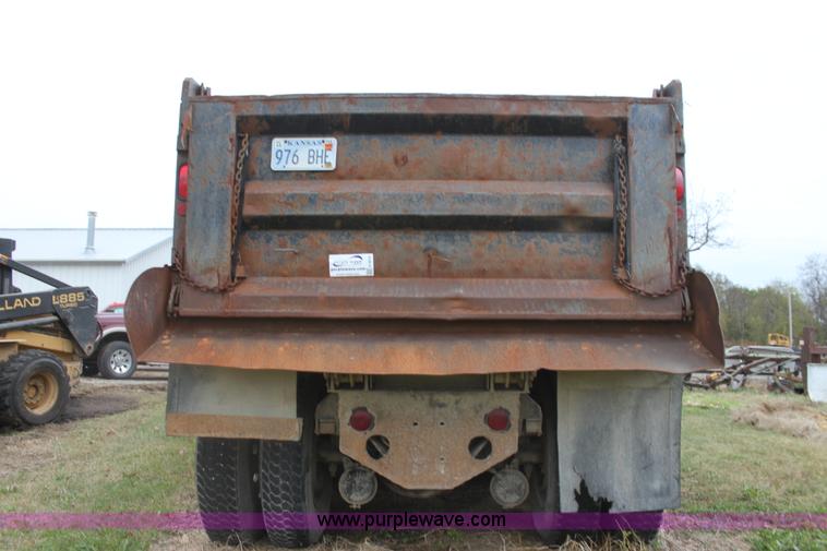 image for item H2016 1983 Peterbilt 359 dump truck