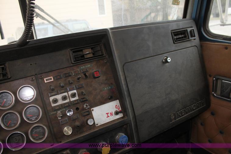 image for item H2027 1982 Kenworth W900 semi wrecker truck