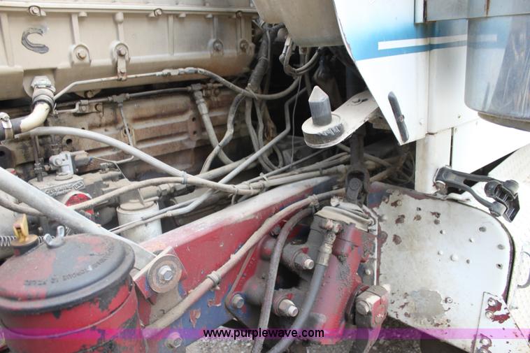 image for item H2027 1982 Kenworth W900 semi wrecker truck