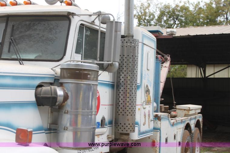 image for item H2027 1982 Kenworth W900 semi wrecker truck