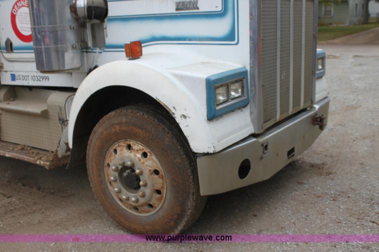 image for item H2027 1982 Kenworth W900 semi wrecker truck