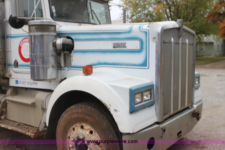 image for item H2027 1982 Kenworth W900 semi wrecker truck