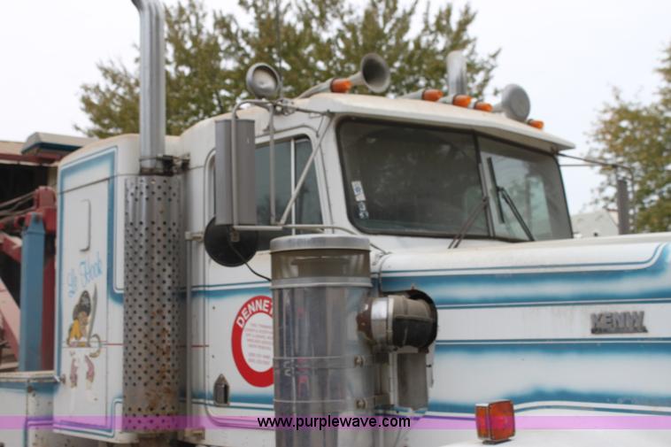 image for item H2027 1982 Kenworth W900 semi wrecker truck